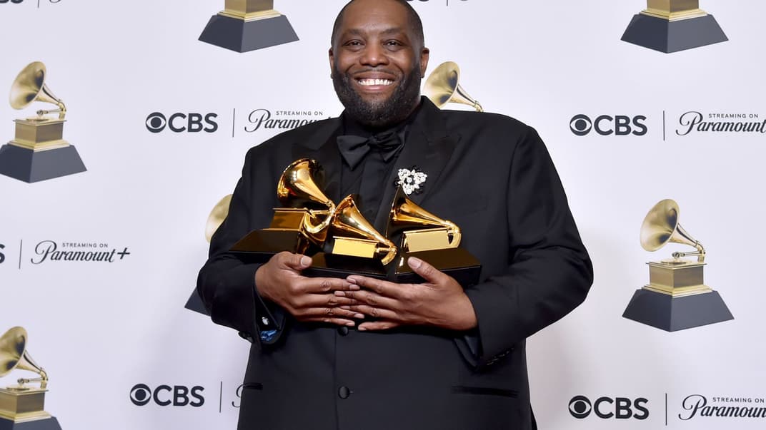 Killer Mike с наградами во время 66-й ежегодной церемонии вручения премии «Грэмми» в Лос-Анджелесе, 4 февраля 2024 года