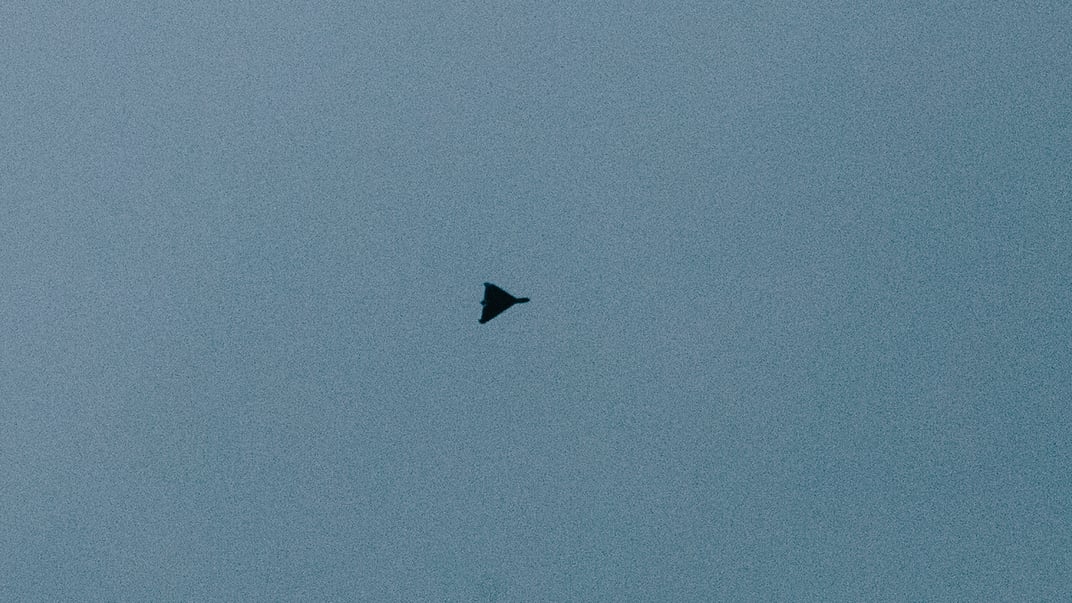 російський дрон у небі Ілюстративне фото. російський дрон у небі