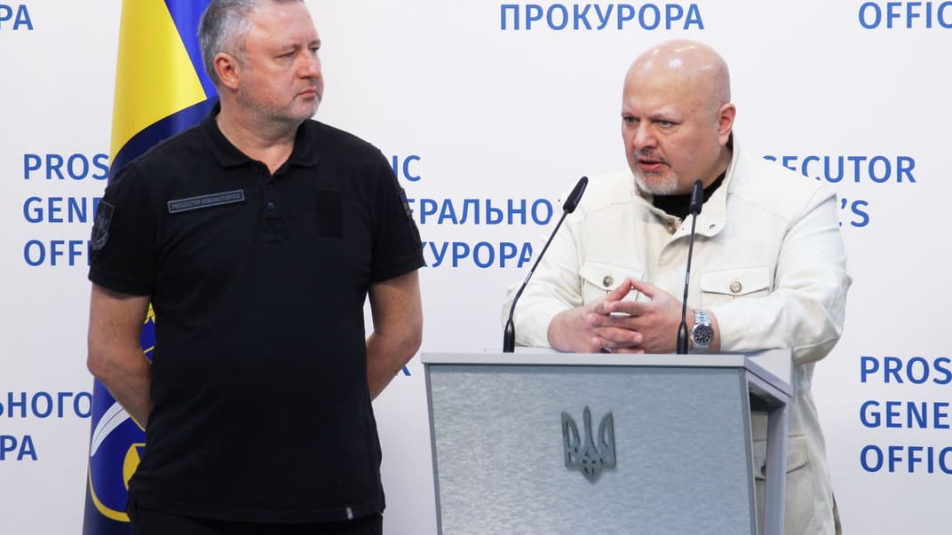 Генпрокурор Украины Андрей Костин и прокурор МУС Карим Хан