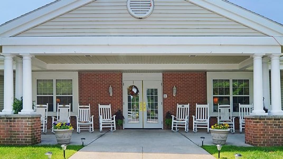 Дом для ухода за пожилыми людьми, с которого с помощью азбуки Морзе сбежала пожилая пара