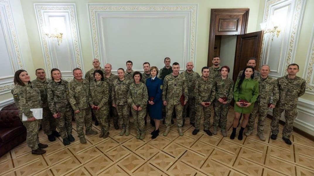 Нагородження звільнених з полону захисників України, 2 грудня 2022 року