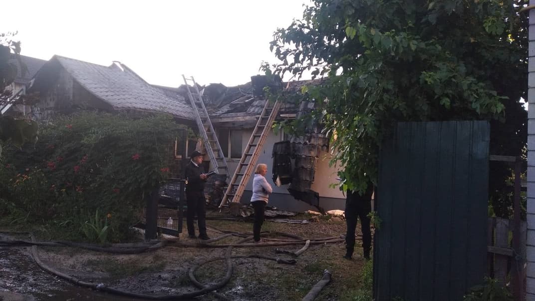 Антикоррупционный активист Виталий Шабунин сообщил, что ночью подожгли его дом, 23 июля 2020 года