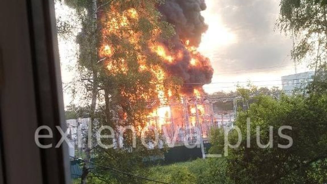 У росії заявили про атаку десятків дронів. На Ростовщині, імовірно, уражений завод (ВІДЕО)