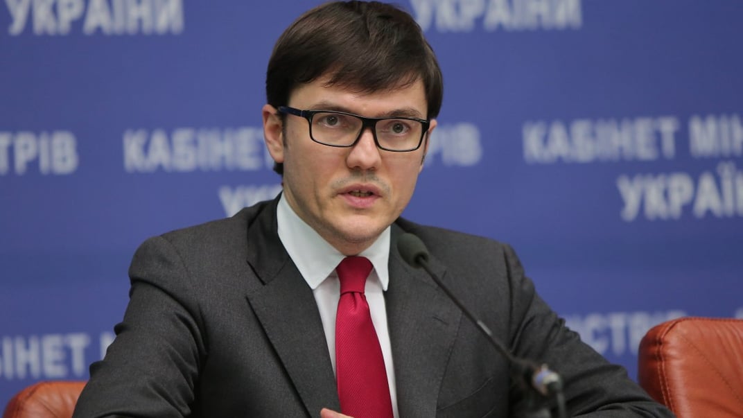 Колишній міністр інфраструктури України Андрій Пивоварський під час брифінгу у Києві 15 лютого 2015 року
