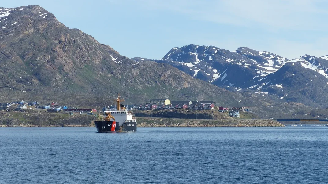 Американське судно поблизу узбережжя Гренландії