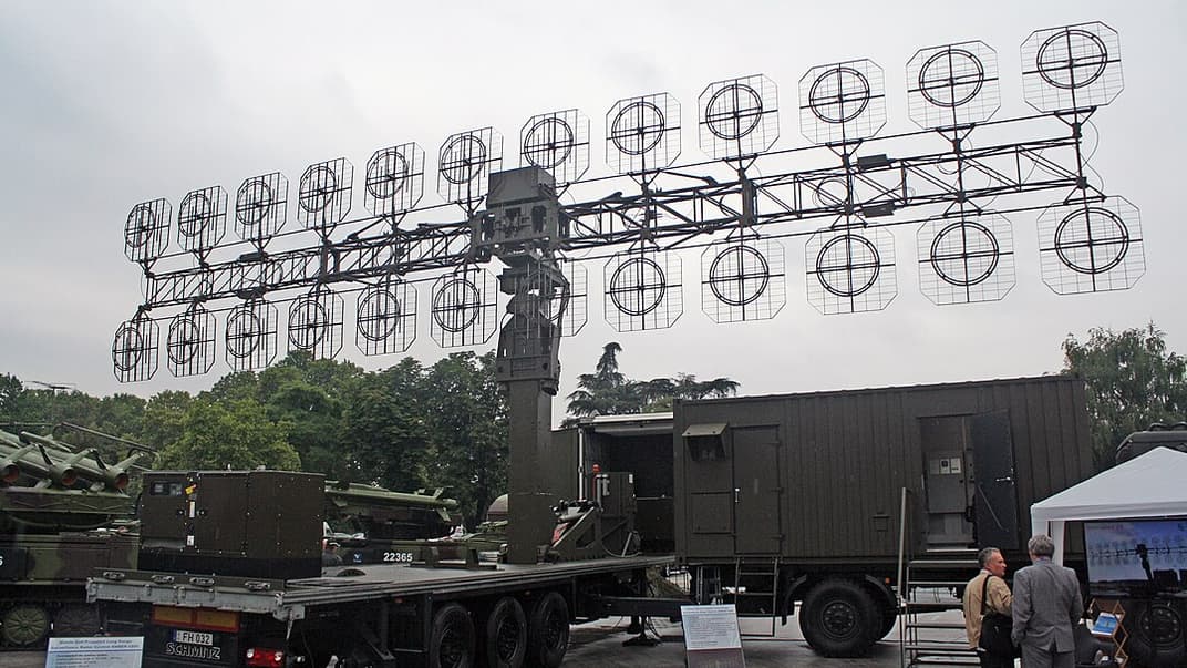 Иллюстративное фото. Литовский радар AMBER-1800 на военной ярмарке Partner 2015