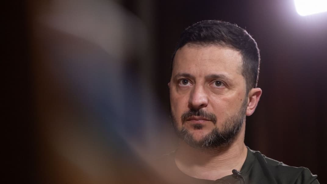 Президент Владимир Зеленский во время интервью AFP