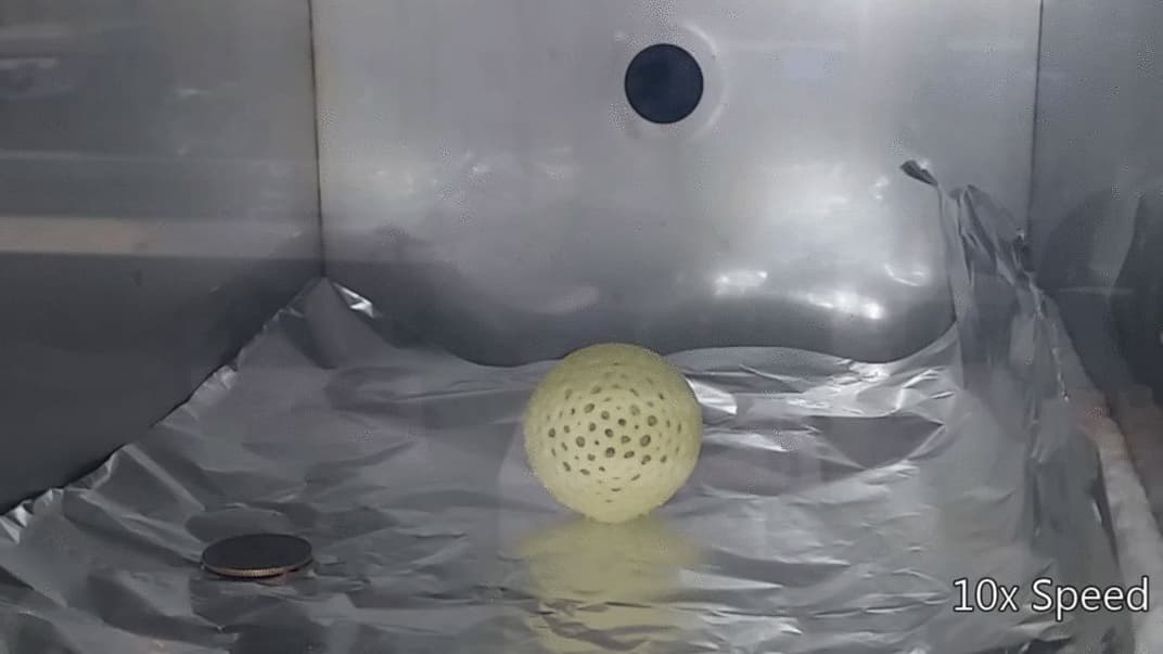 Новий матеріал, створений у Каліфорнійському університеті Сан-Дієґо, може збільшуватися в 40 разів при нагріванні