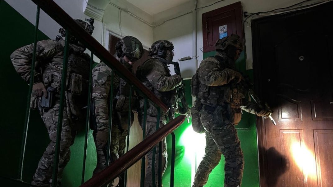 Правоохоронці проводять обшуки