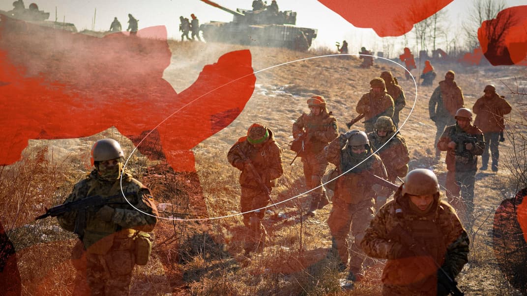 Украинские военнослужащие 3-й отдельной танковой железной бригады принимают участие в учениях недалеко от передовой в Харьковской области, 23 февраля 2023 года