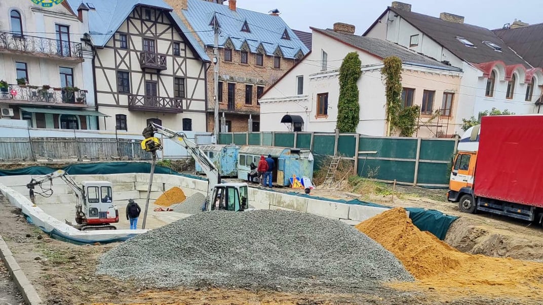 Начало строительных работ в историческом центре Луцка