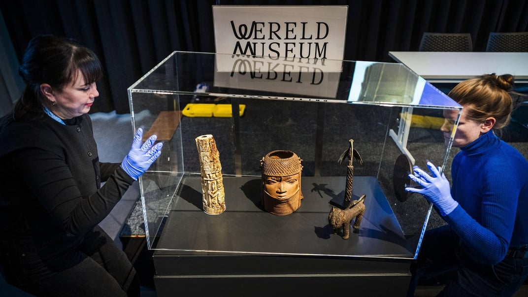 Церемонія передачі артефактів Бенінського царства у Державному музеї етнології в Лейдені, Нідерланди, 19 лютого 2025 року