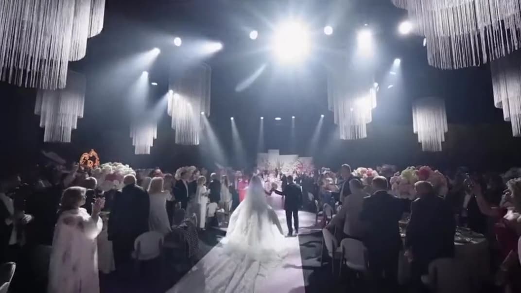Кадры громкой свадьбы во Львове