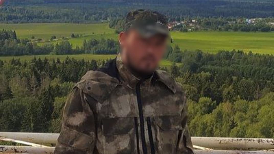 Прокуратури заочно повідили про підозру військовослужбовцю ЗС рф за фактом порушення законів та звичаїв війни, поєднаного з умисним вбивством.