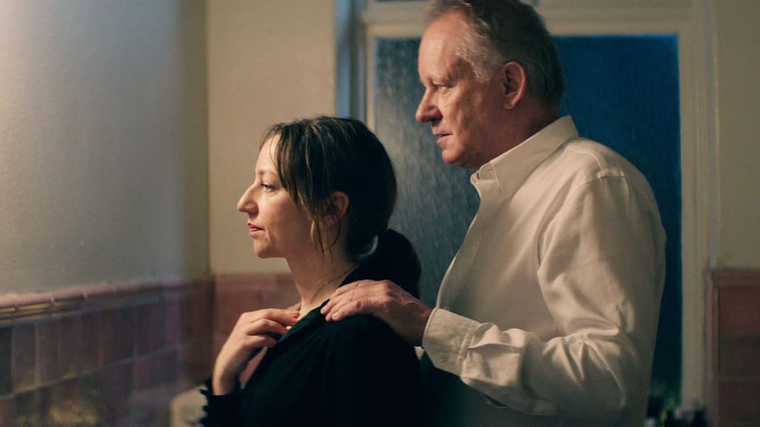 Кадр из фильма Марии Сёдаль «Надежда»