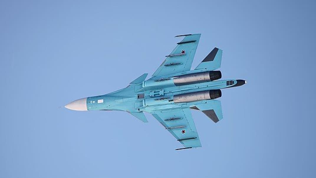 Истребитель-бомбардировщик Су-34