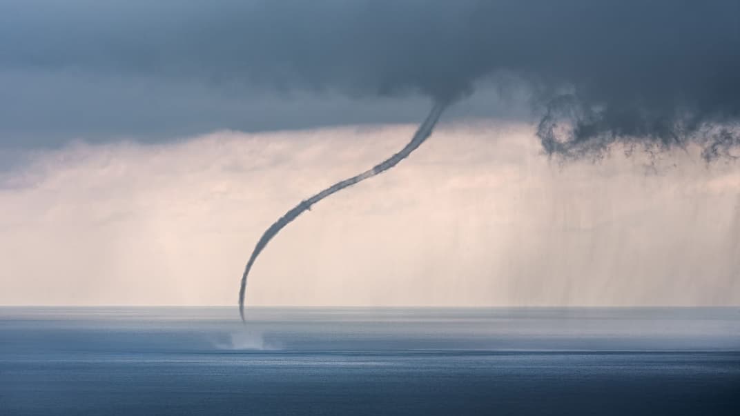 «Водяной смерч на море». Остров Лошинь, Хорватия