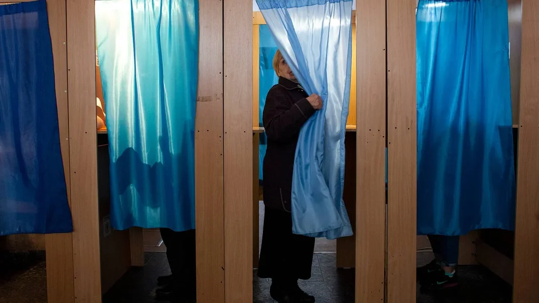 Ілюстративне фото. Виборча дільниця на виборах президента України, 31 березня 2019 року