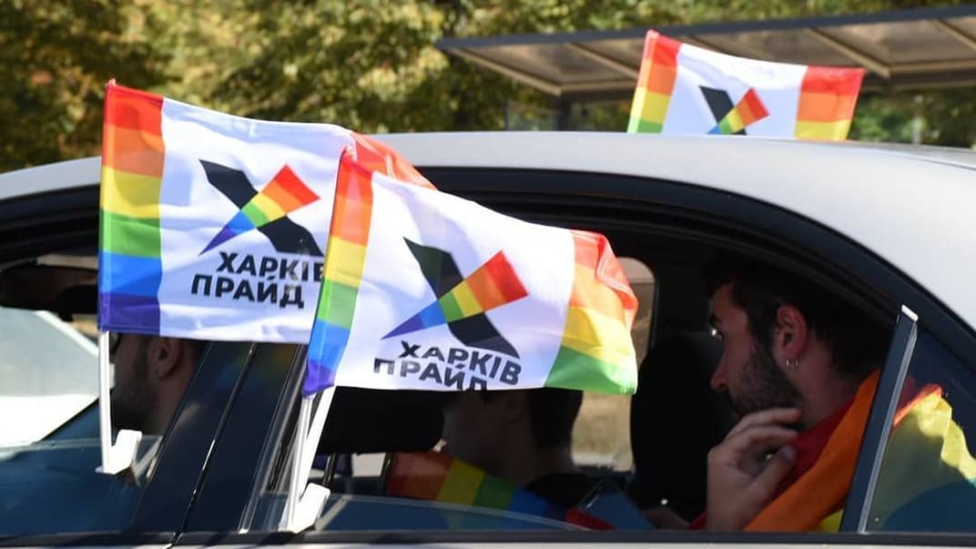 В Харькове прошел первый украинский Автопрайд. Защитники «традиционных ценностей» были против, но акции не помешали