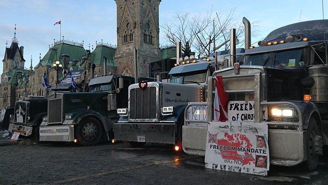 Припаркованные в центре Оттавы грузовики, 31 января 2021 года