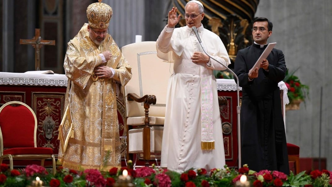 Глава УГКЦ Блаженнейший Святослав и Папа Римский Лев XIV на встрече с украинскими паломниками, 28 июня 2025 года