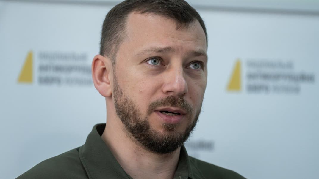 Керівник САП Олександр Клименко під час брифінгу щодо викритої схеми одержання неправомірної вигоди керівництвом і суддями Верховного Суду, у Києві, 16 травня 2023 року