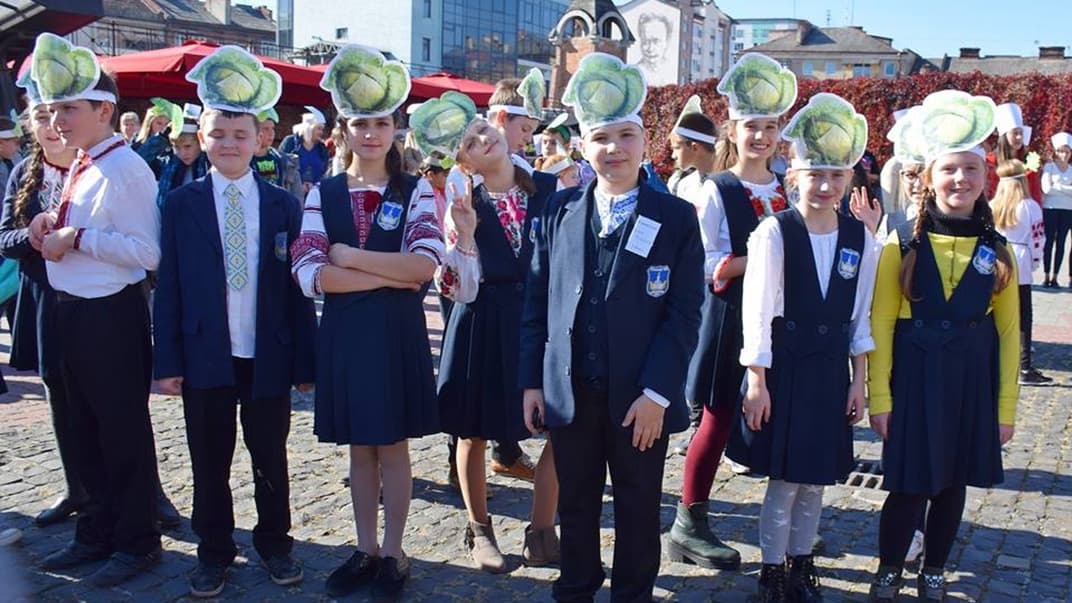 Флешмоб з нагоди Міжнародного дня здорового харчування, Івано-Франківськ, 16 жовтня 2018 року