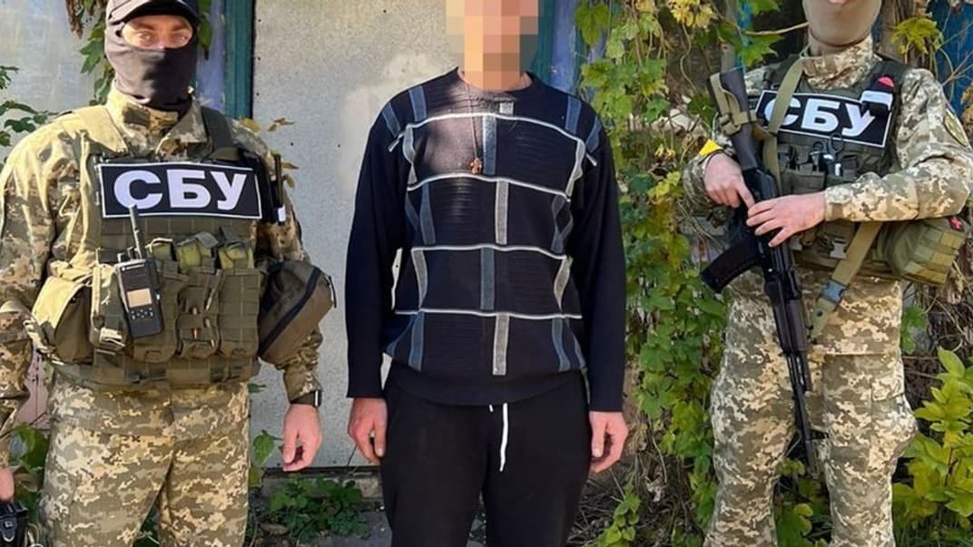 В Донецкой области задержали двух мужчин, которых подозревают в разведывании украинских позиций для фсб