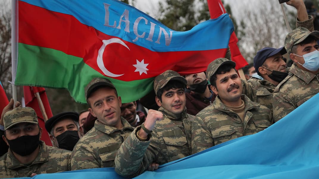 Ілюстративне фото: азербайджанські солдати святкують передання Лачинського району під контроль Азербайджану, 1 грудня 2020 року