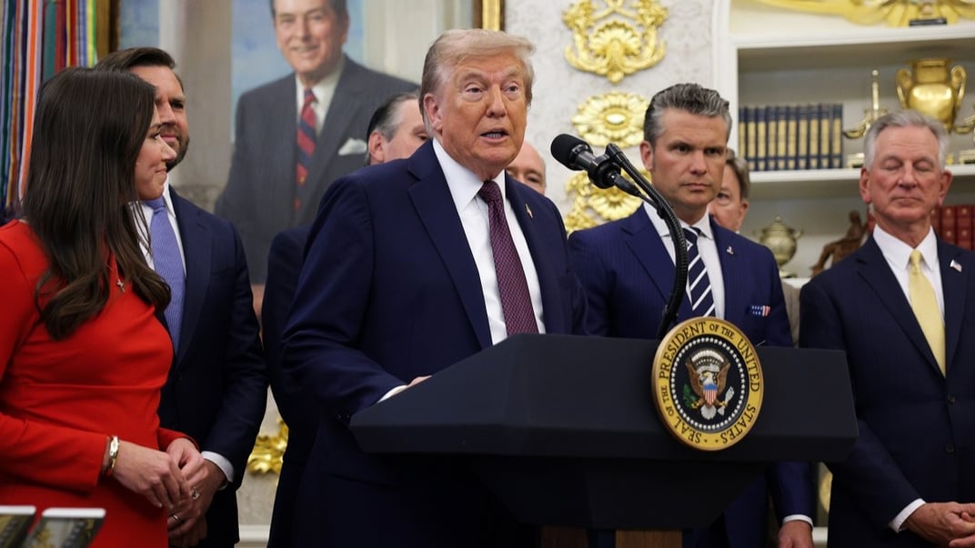 Президент США Дональд Трамп виступає в Овальному кабінеті Білого дому 2 вересня 2025 року