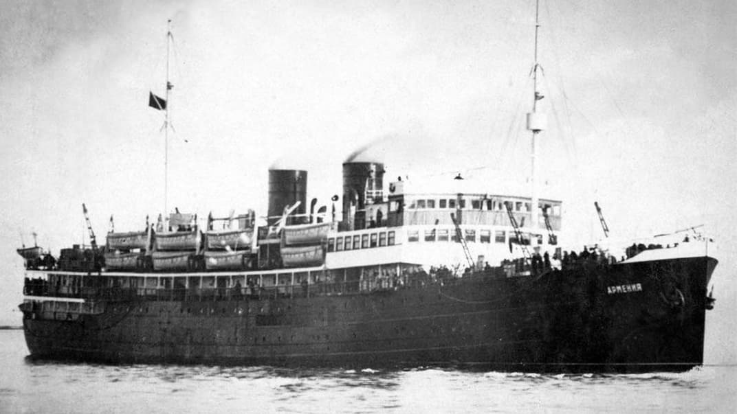 санітарний теплохід «Вірменія»