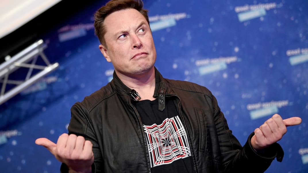 Илон Маск якобы просил Тима Кука купить Tesla и сделать его руководителем Apple. А Тим Кук якобы ответил: «Иди н***й»