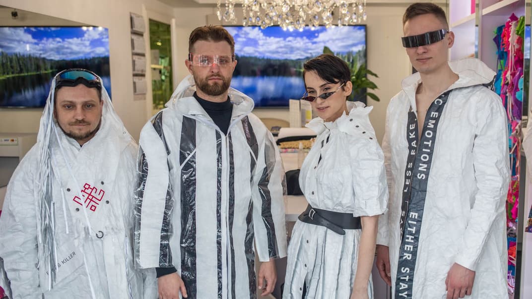 Участники группы Go_A Иван Григоряк, Тарас Шевченко, Екатерина Павленко и Игорь Диденчук во время примерки костюмов для одного из будущих выступлений