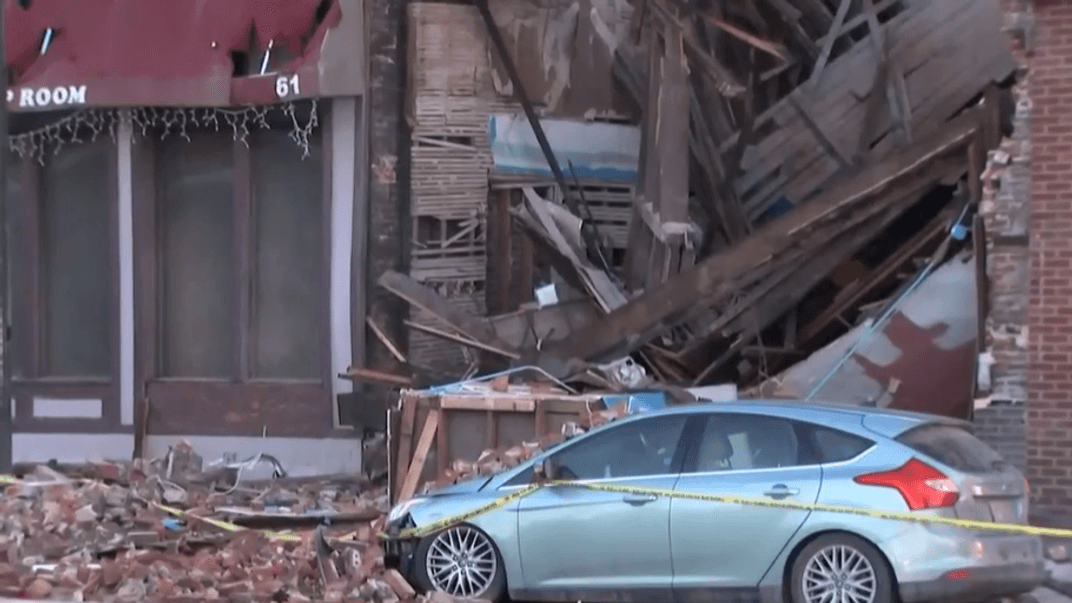 Понад 20 людей загинули через негоду у двох штатах США