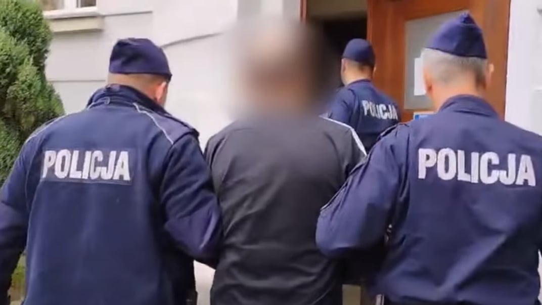 Польським поліціянтам передали затриманого українця Івана Р.