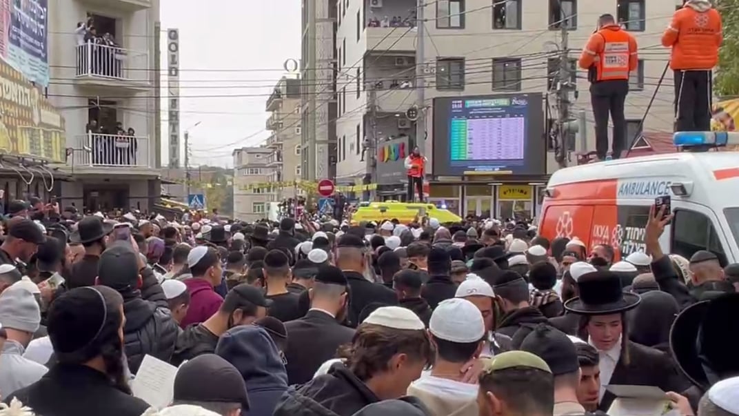 Паломники-хасиды в Умани