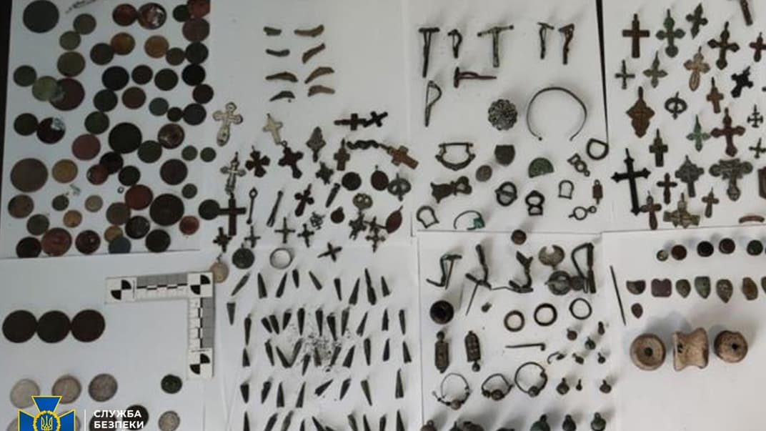 Из Украины в ЕС пытались вывезти артефакты времен Киевской Руси