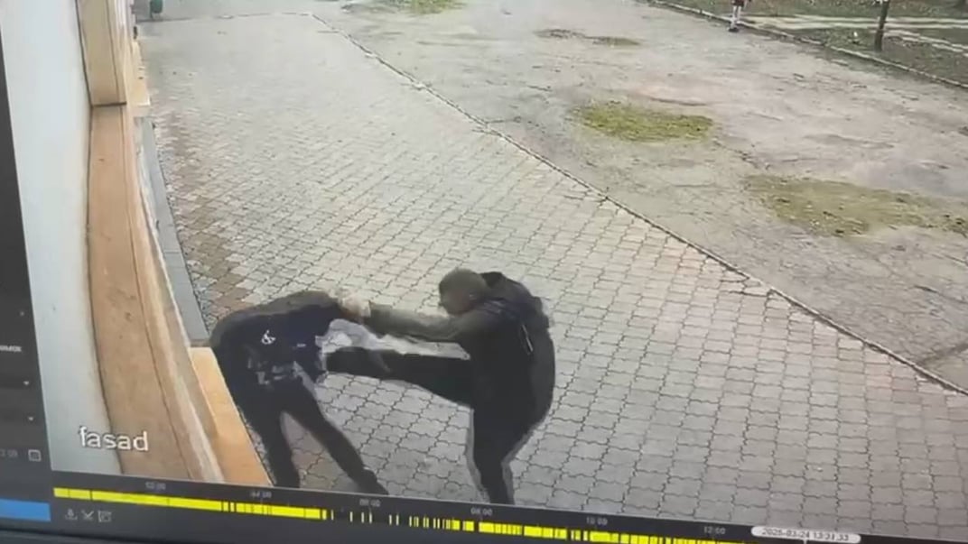 Камери відеоспостереження записали напад