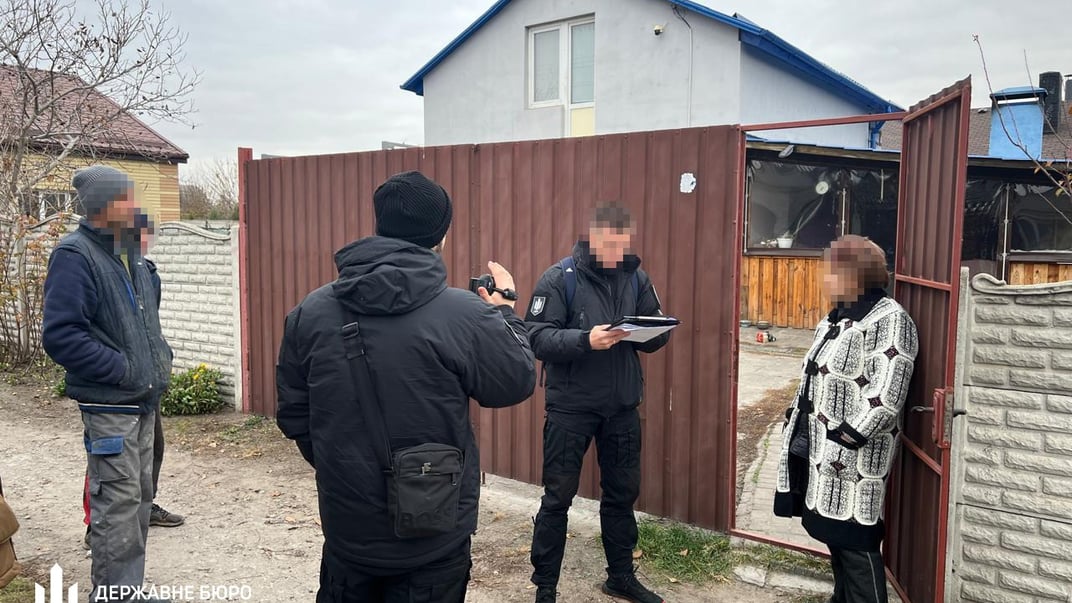 В Днепропетровской области разоблачили командира воинской части, который заставлял подчиненных строить дома для близких родственников