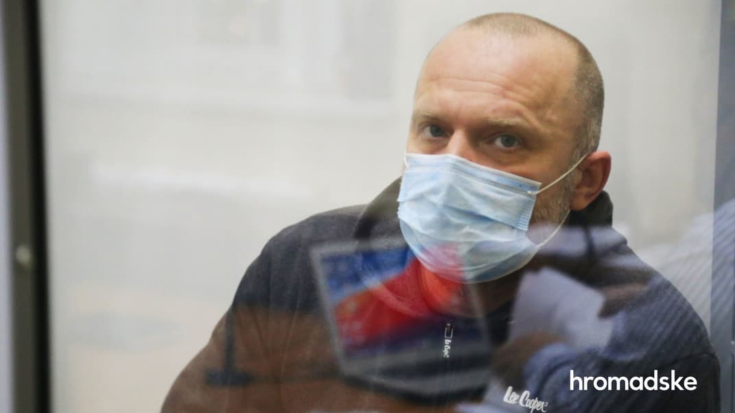 Подозреваемый в организации массовых беспорядков Юрий Голубан в Печерском суде Киева, 1 февраля 2022 года