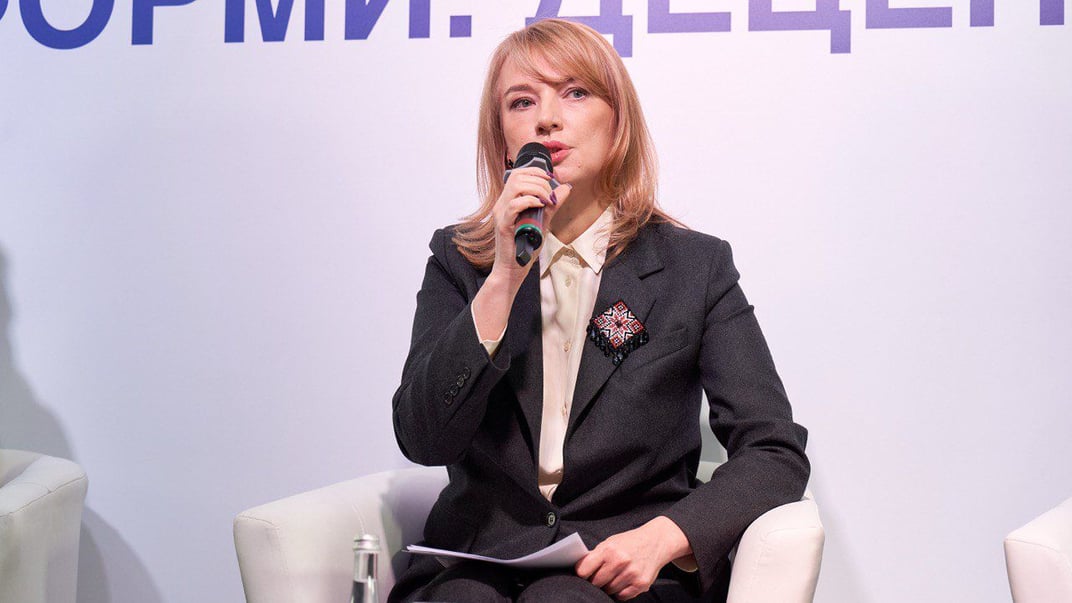 Голова партії «Слуга Народу» Олена Шуляк Голова партії «Слуга Народу» Олена Шуляк