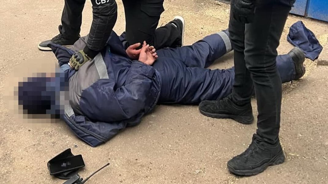 Николаевский электрик был задержан при попытке установить еще одну камеру для россиян