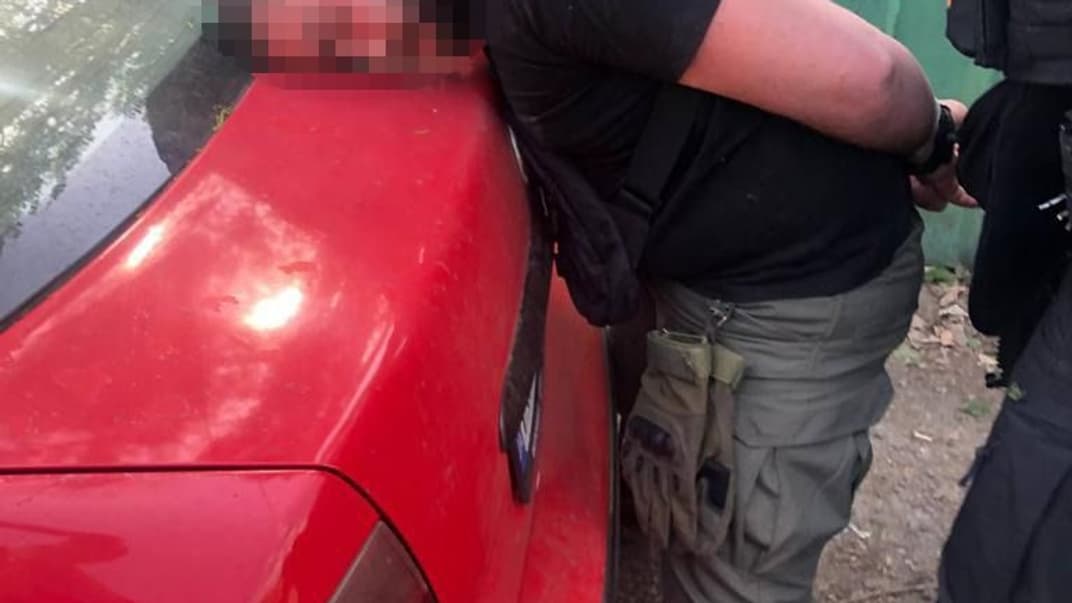 Правоохоронці затримують командира роти тероборони Києва, якого підозрюють у продажі зброї