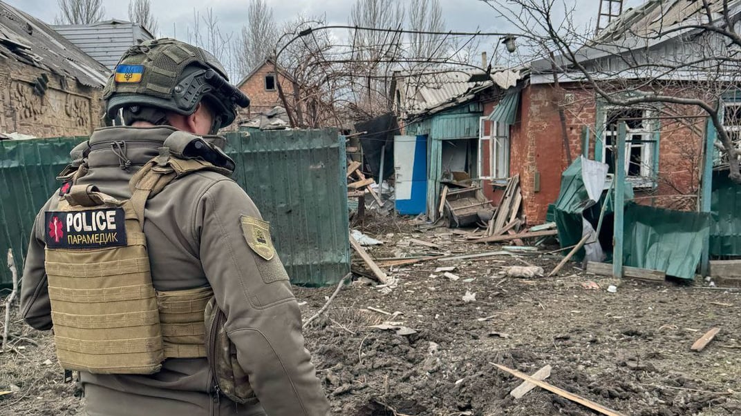 Последствия российских обстрелов в Константиновке 7 апреля 2025 года Последствия российских обстрелов в Константиновке 7 апреля 2025 года