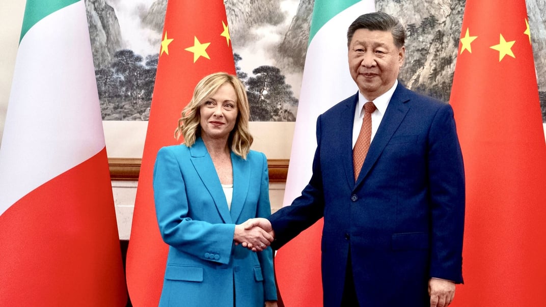 Премьер-министр Италии Джорджа Мелони и глава Китая Си Цзиньпин во время встречи 29 июля 2024 года