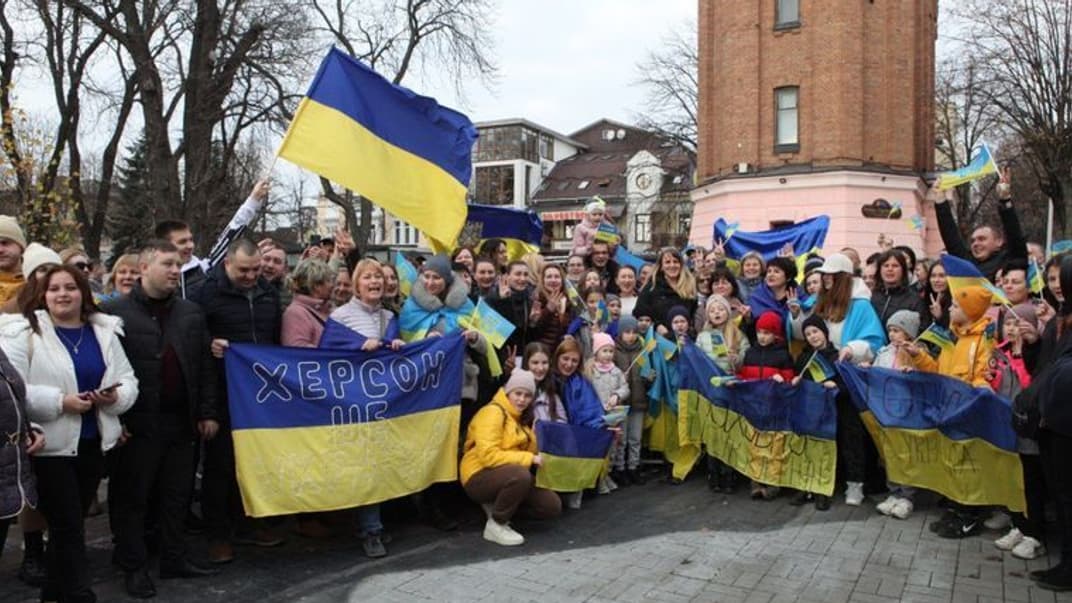 На Європейській площі у Вінниці святкують звільнення Херсона, 12 листопада 2022 року