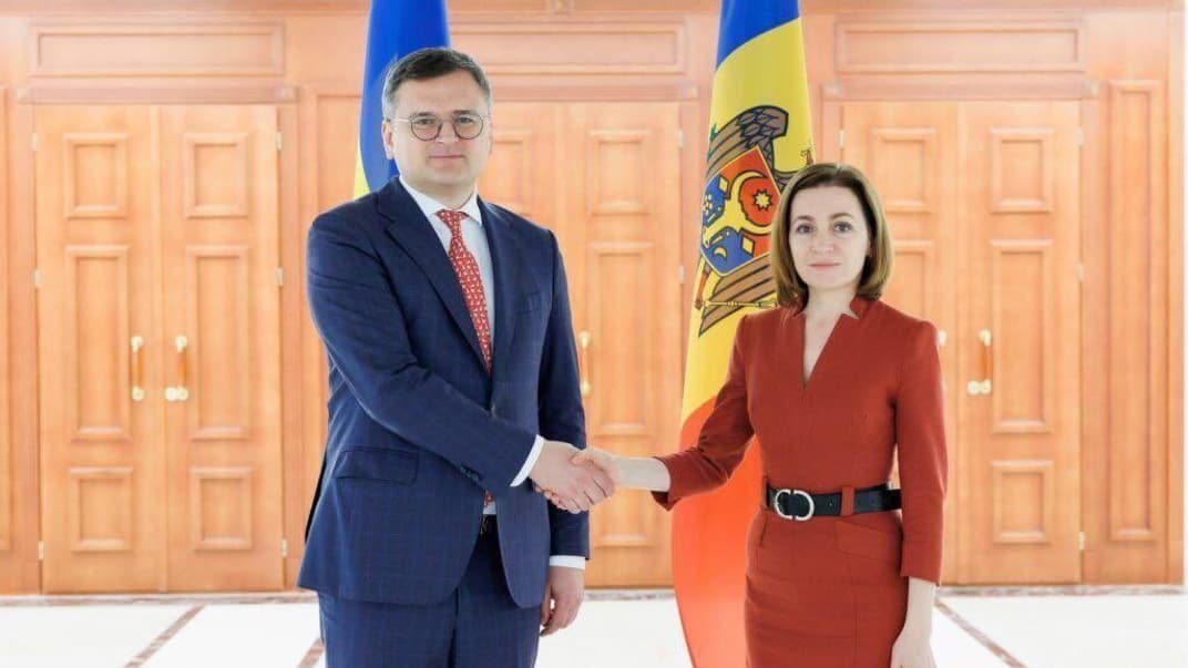 Міністр закордонних справ Дмитро Кулеба та президентка Молдови Мая Санду, 27 квітня 2024 року