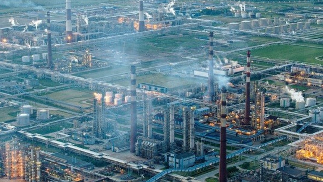 Киришский нефтеперерабатывающий завод