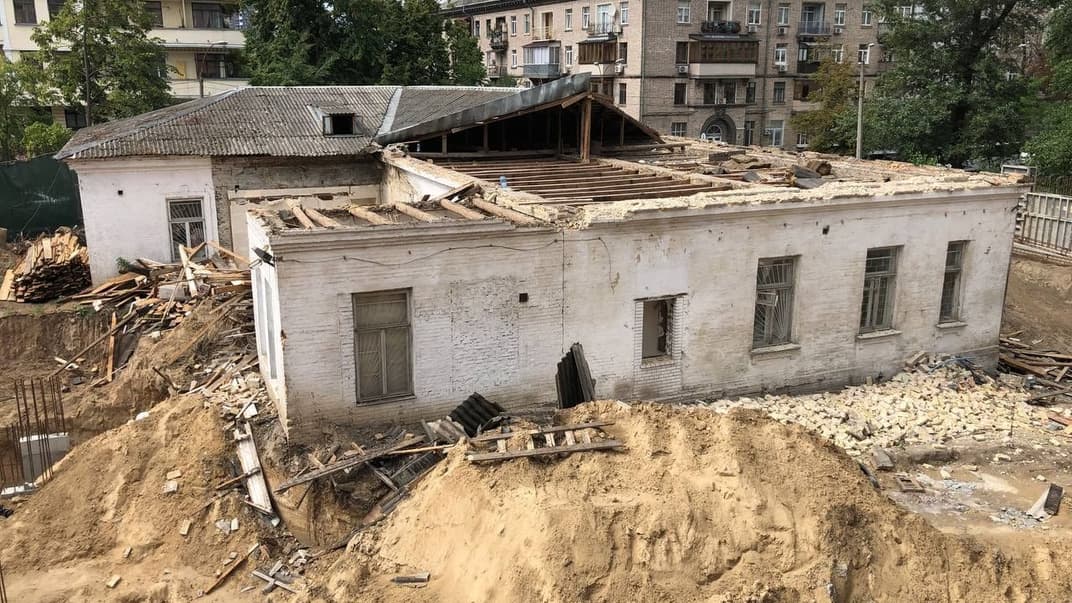 Застройка исторической усадьбы Барбана, Киев, 19 августа 2021 года