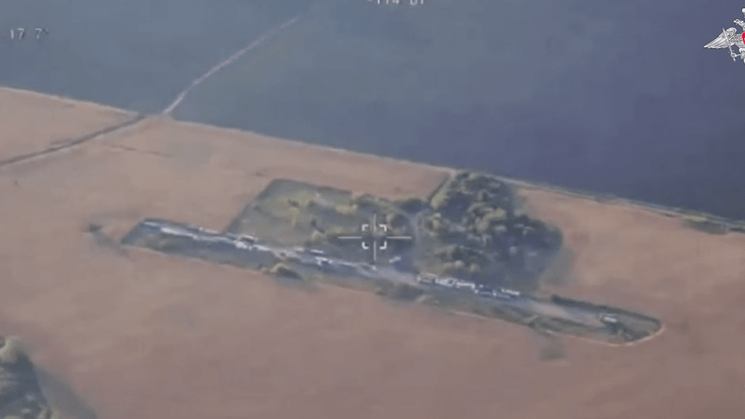 Дрон с воздуха зафиксировал скопление грузовиков